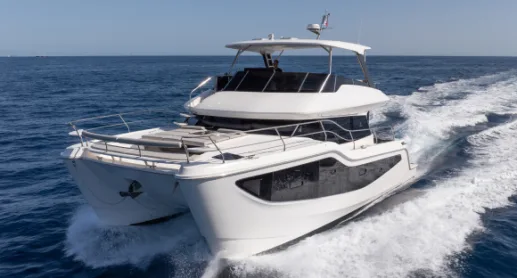 70 Luxury Power Catamaran